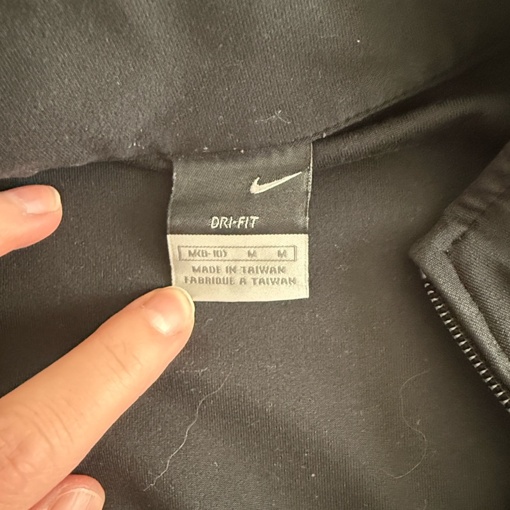 Nike Black Lightweight Full-Zip Track Jacket - Picture 2 of 5